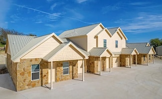 117 Winners Cir Unit 105, Weatherford, TX 76087