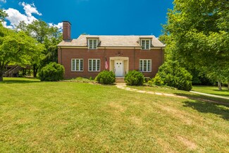 203 S Chilhowee Dr, Knoxville, TN 37914