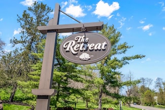 690 Retreat Ln, Powell, OH 43065
