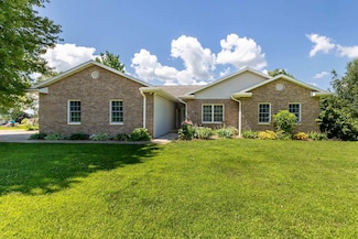 4450 Pascal St, Hazel Green, WI 53811