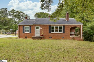 1534 W Parker Rd, Greenville, SC 29617