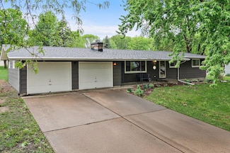 750 Prairie Ave SE, Cokato, MN 55321
