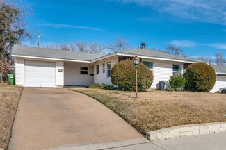 2117 Greenway St, Arlington, TX 76010