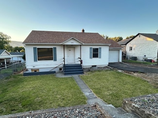 1811 17th Ave, Lewiston, ID 83501