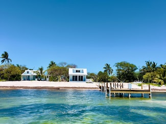9W & 10W B Cooks, Cook Island Key, FL 33043