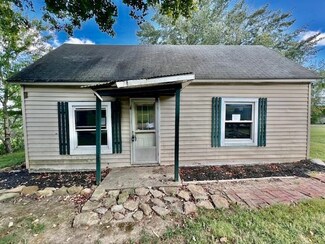 517 Church St, Centertown, KY 42328
