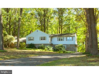 108 Green Tree Dr, West Chester, PA 19382