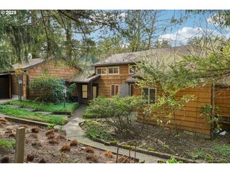 1785 E Historic Columbia River Hwy, Troutdale, OR 97060