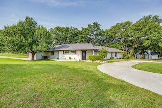 2208 Turtle Creek Dr, Sherman, TX 75092