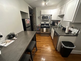 34 Herbert St Unit 6, Lynn, MA 01902