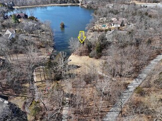1108 Lake Charrette Dr, Innsbrook, MO 63390