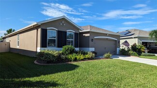 8040 Wheat Stone Dr, Zephyrhills, FL 33540