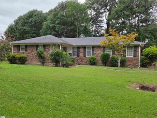 11 Confederate Cir, Taylors, SC 29687