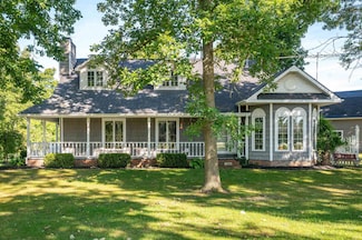 203 Westwood Dr, Hartford City, IN 47348