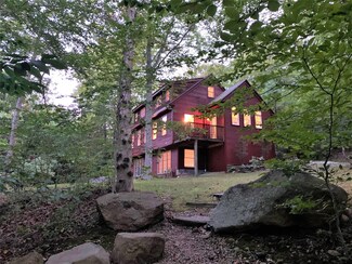 131 Indian Hill Rd, West Tisbury, MA 02568