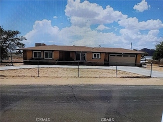 15420 Apache Rd, Apple Valley, CA 92307