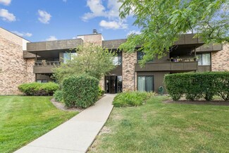 1365 N Sterling Ave Unit 110, Palatine, IL 60067