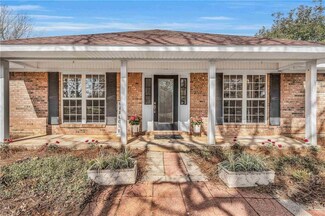 11125 Garrett Rd, Daphne, AL 36526