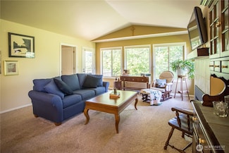 2016 Creekside Ln, Anacortes, WA 98221