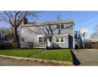 14 Old Ford Rd, Gloucester, MA 01930