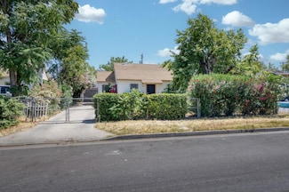 3518 E Clay Ave, Fresno, CA 93702