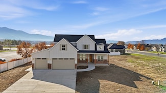 76 W 200 S, Hyde Park, UT 84318