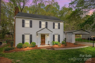 9319 Harps Mill Ct, Charlotte, NC 28270