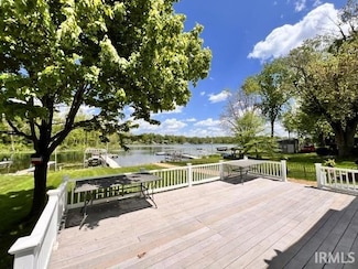 2045 E Crampton Rd, Columbia City, IN 46725