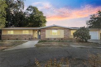 1929 E Oakland Ave, Hemet, CA 92544