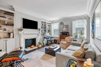 180 Commonwealth Ave Unit 5, Boston, MA 02116