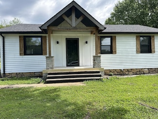 702 Stoval Dr, White House, TN 37188
