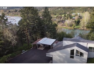 395 Rio Nes Ln, Roseburg, OR 97470