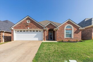 1703 Valley Brook Ln, Longview, TX 75605