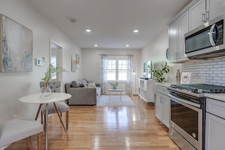 274 Highland Ave Unit 2, Malden, MA 02148