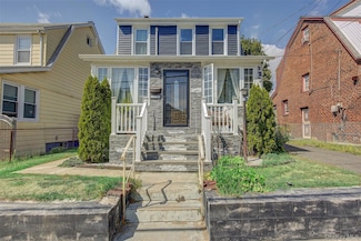 21607 110th Ave, Queens Village, NY 11429