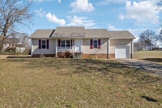1065 Princeton Ct, Clarksville, TN 37042