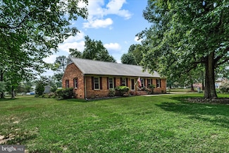 16112 Healy St, Milford, VA 22514