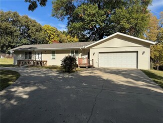 4909 NE Dean Ln, Kansas City, MO 64119
