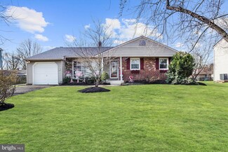 511 Mackin Dr, Cherry Hill, NJ 08002