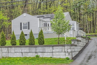 1450 Central St, Leominster, MA 01453