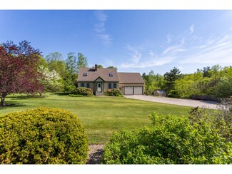 29 Earle Dr, Lee, NH 03861