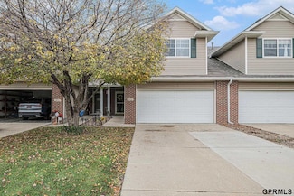 1606 N 175th Plaza, Omaha, NE 68118