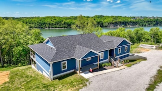 31 Bobcat Ln, Bronston, KY 42518