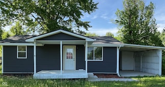 325 Broadway St, Austin, IN 47102