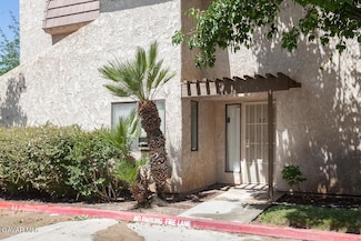 425 W Avenue j5 Unit 37, Lancaster, CA 93534
