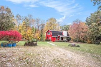 8020 E 98th St, Howard City, MI 49329