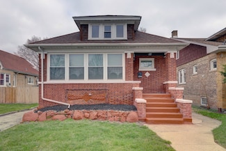 1825 S 8th Ave, Maywood, IL 60153