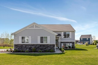 7158 Primrose Ln, Grand Blanc, MI 48439