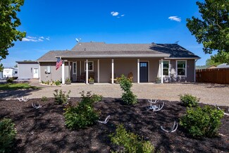 1317 1/2 M 1 2 Rd, Loma, CO 81524