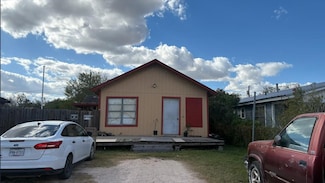 1451 S Vermont Ave, Mercedes, TX 78570